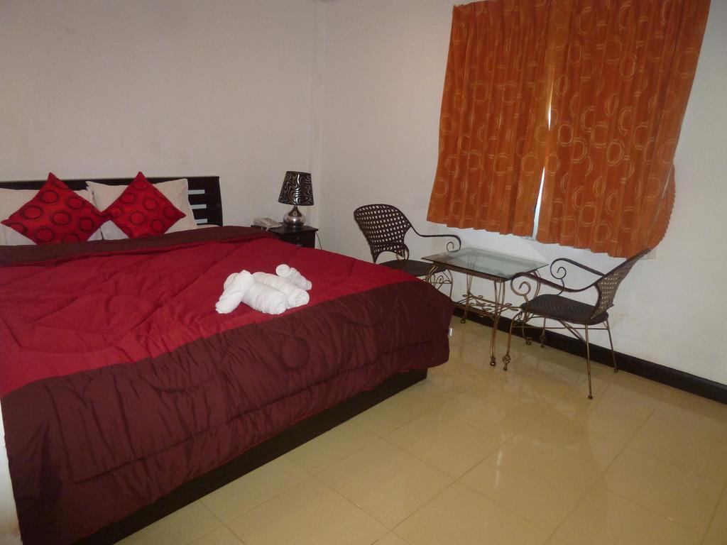 Elite Guesthouse Patong Quarto foto