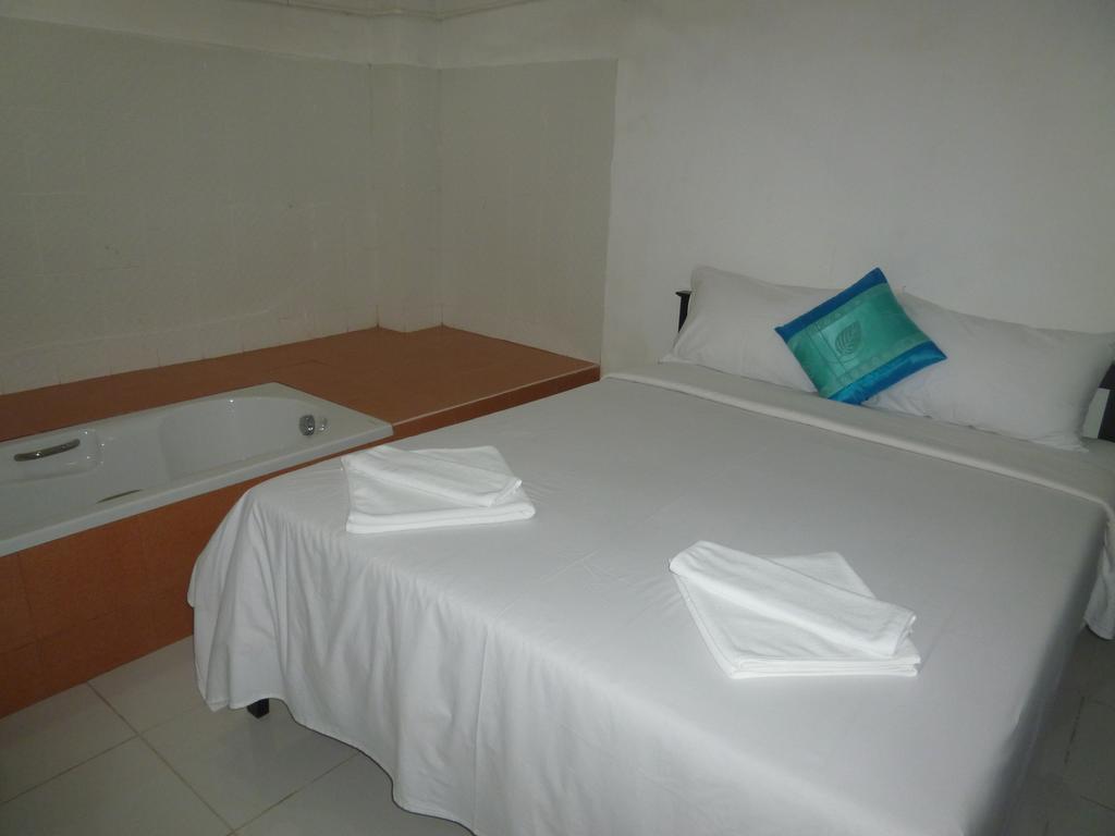 Elite Guesthouse Patong Quarto foto