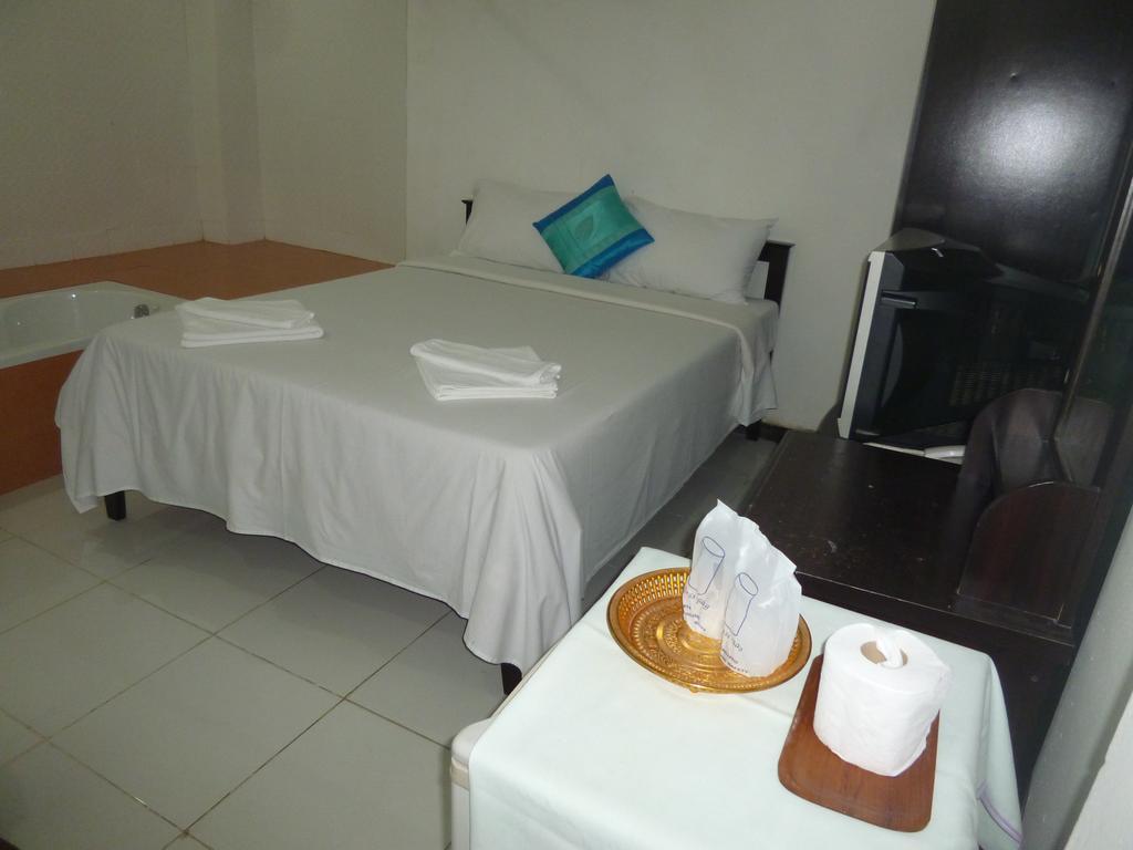 Elite Guesthouse Patong Quarto foto